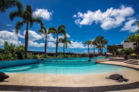 Mirage Whitsundays - Schoolies Week Accommodation 3