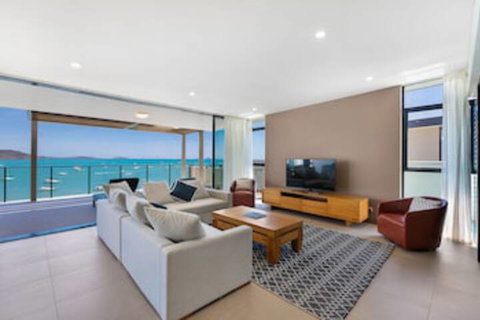 Mirage Whitsundays - Schoolies Week Accommodation 0