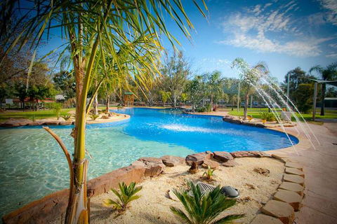 Tasman Holiday Parks - Merool On The Murray - Schoolies Week Accommodation 1