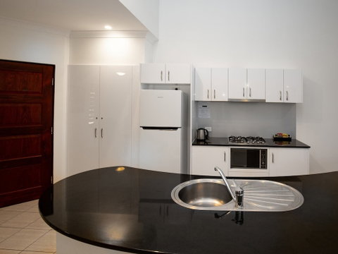 Anchorage Complex - Schoolies Week Accommodation 4