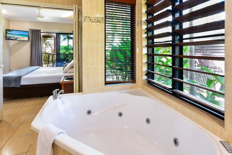 Anchorage Complex - Schoolies Week Accommodation 6