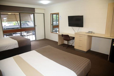 Cannonvale Reef Gateway Hotel - Schoolies Week Accommodation 3