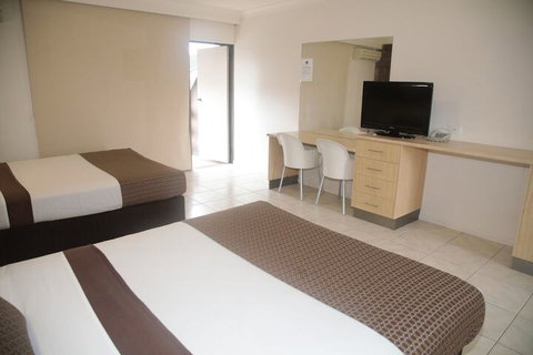Cannonvale Reef Gateway Hotel - Schoolies Week Accommodation 4
