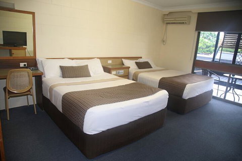 Cannonvale Reef Gateway Hotel - Schoolies Week Accommodation 6