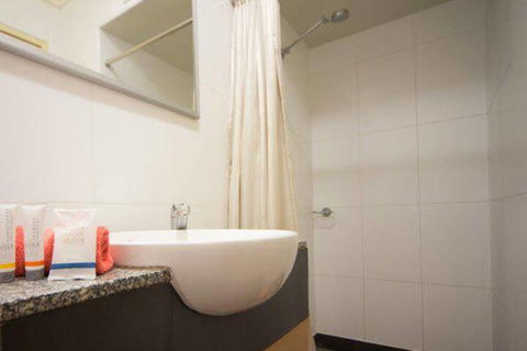 Karratha Motel - Schoolies Week Accommodation 4