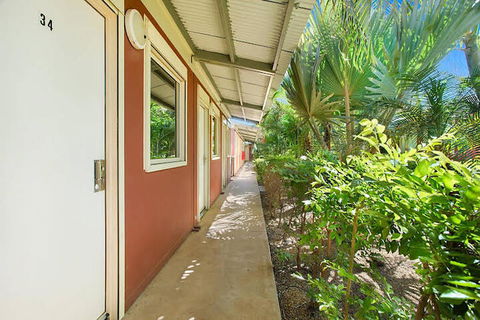 Karratha Motel - Schoolies Week Accommodation 0