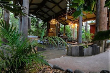 Chiltern Lodge - Schoolies Week Accommodation 5