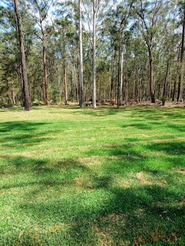 Chiltern Lodge - Schoolies Week Accommodation 4