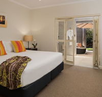 Crystalbrook Lodge - Schoolies Week Accommodation