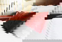 Eco Queenslander Holiday Home - Schoolies Week Accommodation 0