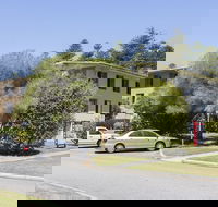 Cottesloe Beach Pines Apartment - Schoolies Week Accommodation