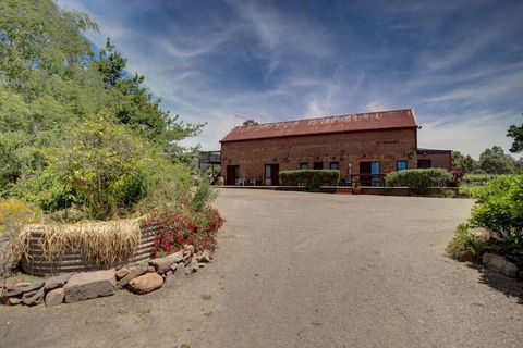 Highton Manor - Schoolies Week Accommodation 3