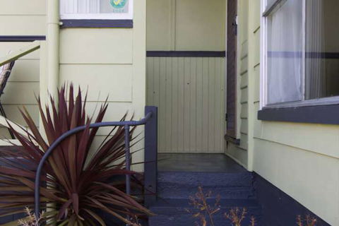 Lady Barron Holiday Home - Schoolies Week Accommodation 1