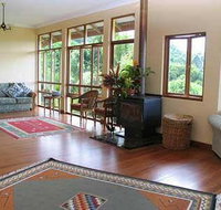 Maleny Hideaway