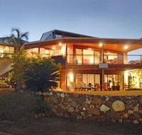 Airlie Waterfront Bed  Breakfast - Schoolies Week Accommodation