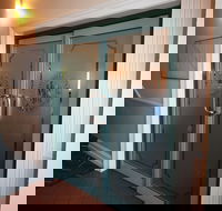 Mitchell River Tavern - Schoolies Week Accommodation