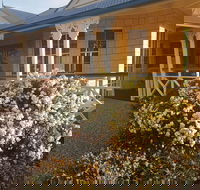 Grovely House Bed  Breakfast - Schoolies Week Accommodation