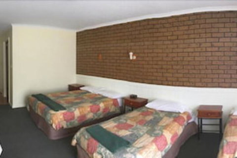 Cardigan Lodge Motel - Schoolies Week Accommodation 4
