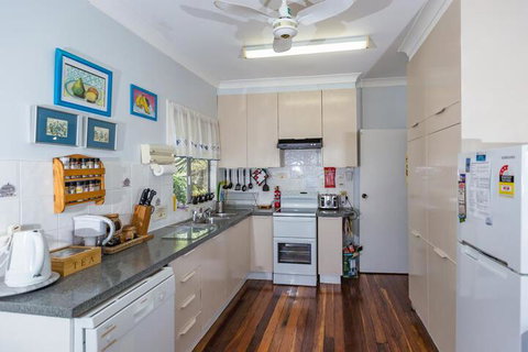 Boonah Hilltop Cottage - Schoolies Week Accommodation 1