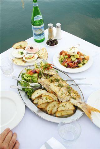 Yots Greek Taverna - Schoolies Week Accommodation 1