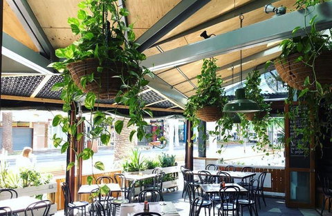 Baritalia - Schoolies Week Accommodation 5