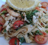 Bond Cafe - Schoolies Week Accommodation