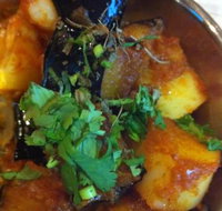 Curry House - Schoolies Week Accommodation