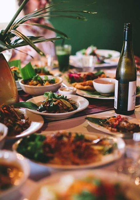 Eat Thai - Schoolies Week Accommodation 9