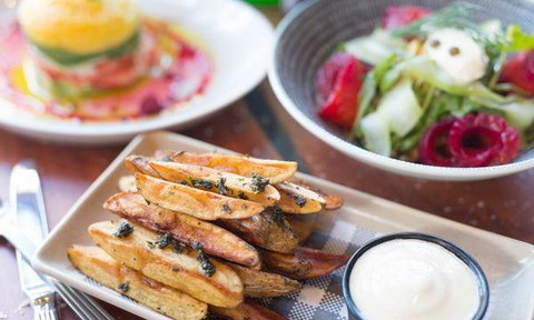 Onesta Cucina - Schoolies Week Accommodation 10