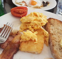 Pane e Vino - Schoolies Week Accommodation