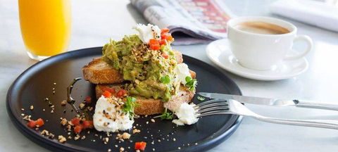 Q Dining - Schoolies Week Accommodation 1