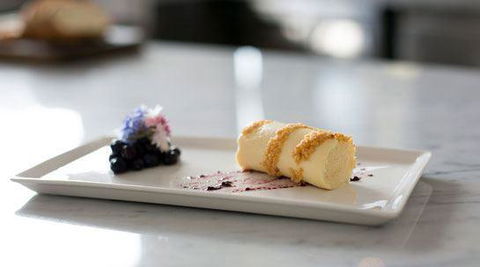 Q Dining - Schoolies Week Accommodation 8