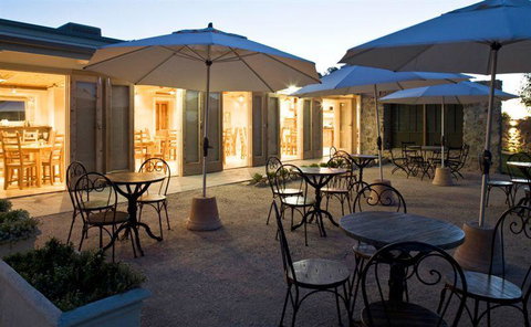 Au Pear - Schoolies Week Accommodation 9