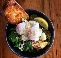 Bezirk Altona Cafe - Schoolies Week Accommodation