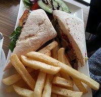 The Coffee Club - Schoolies Week Accommodation