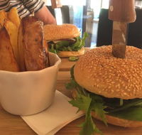 Paperbark Cafe - Schoolies Week Accommodation