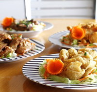 Vietnamese Wok - Schoolies Week Accommodation