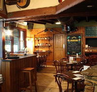 Railway Hotel - Schoolies Week Accommodation