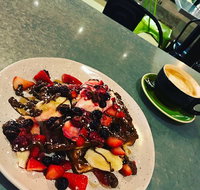 Alfie's Cafe - Schoolies Week Accommodation