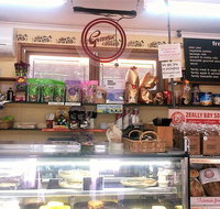 Freshwater Creek Cakes - Schoolies Week Accommodation