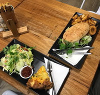 Two Little Owls Cafe - Schoolies Week Accommodation