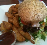 The Whitty Cafe - Schoolies Week Accommodation