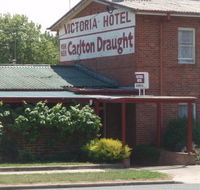 victoria hotel - Schoolies Week Accommodation