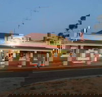 Watchem Hotel - Schoolies Week Accommodation