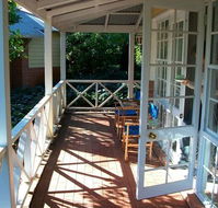 Two Sisters  A Chef - Schoolies Week Accommodation