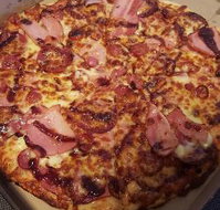 Balmoral Pizzeria - Schoolies Week Accommodation