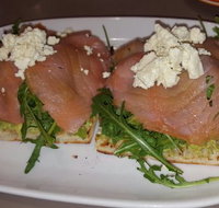Jiminis Cafe - Schoolies Week Accommodation