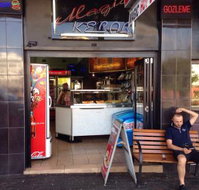 Magic Kebab - Schoolies Week Accommodation