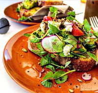 Green Tangerine - Schoolies Week Accommodation
