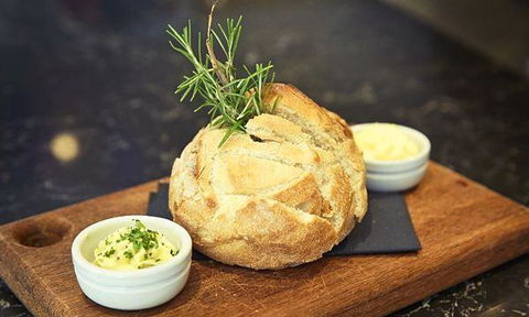 NL House - Schoolies Week Accommodation 1